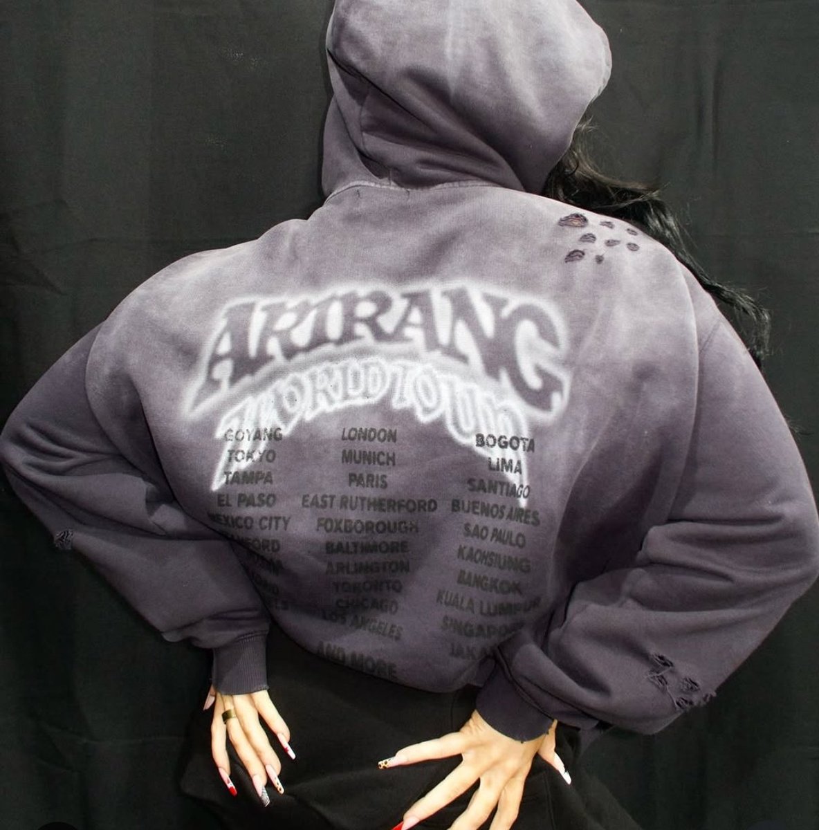 Ŧℓօɾ tweet media