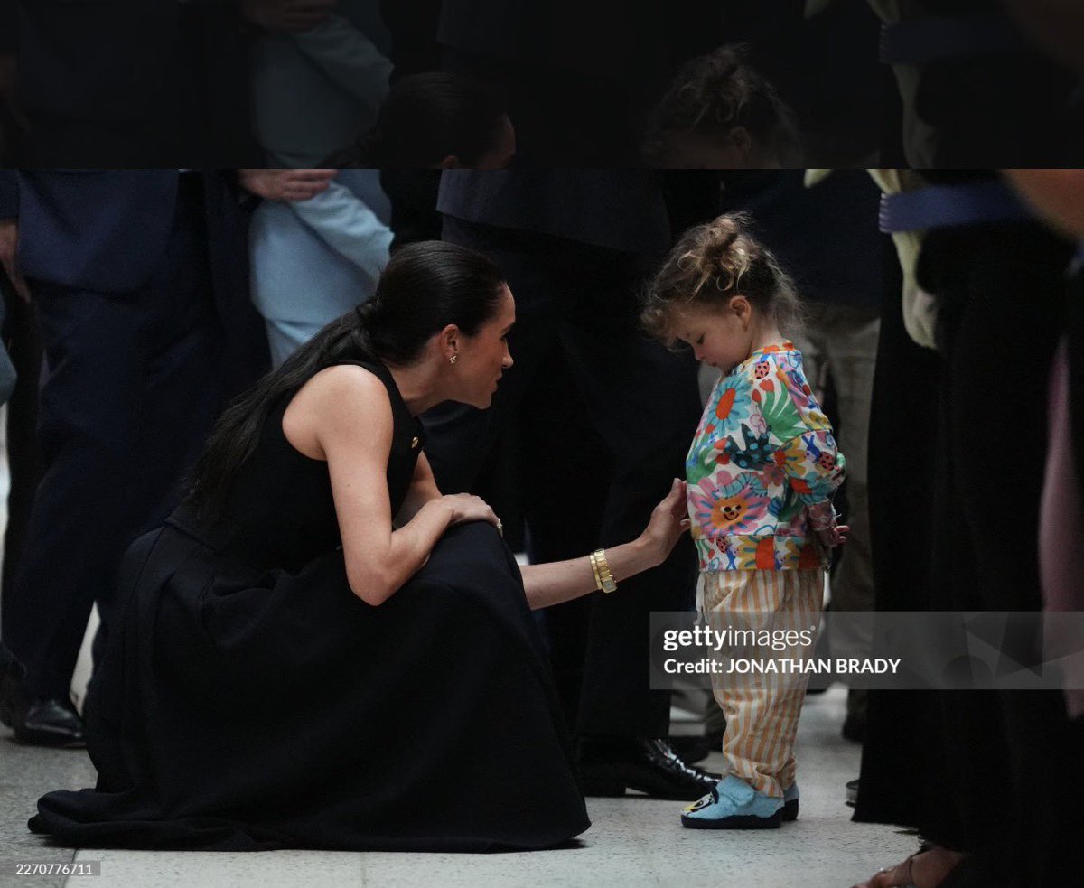 Harry, Meghan’s Spare tweet media