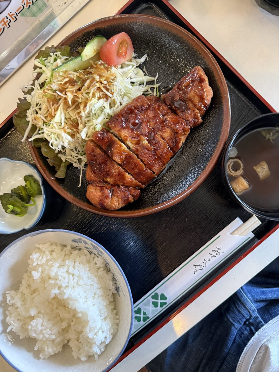 えふねこ tweet media