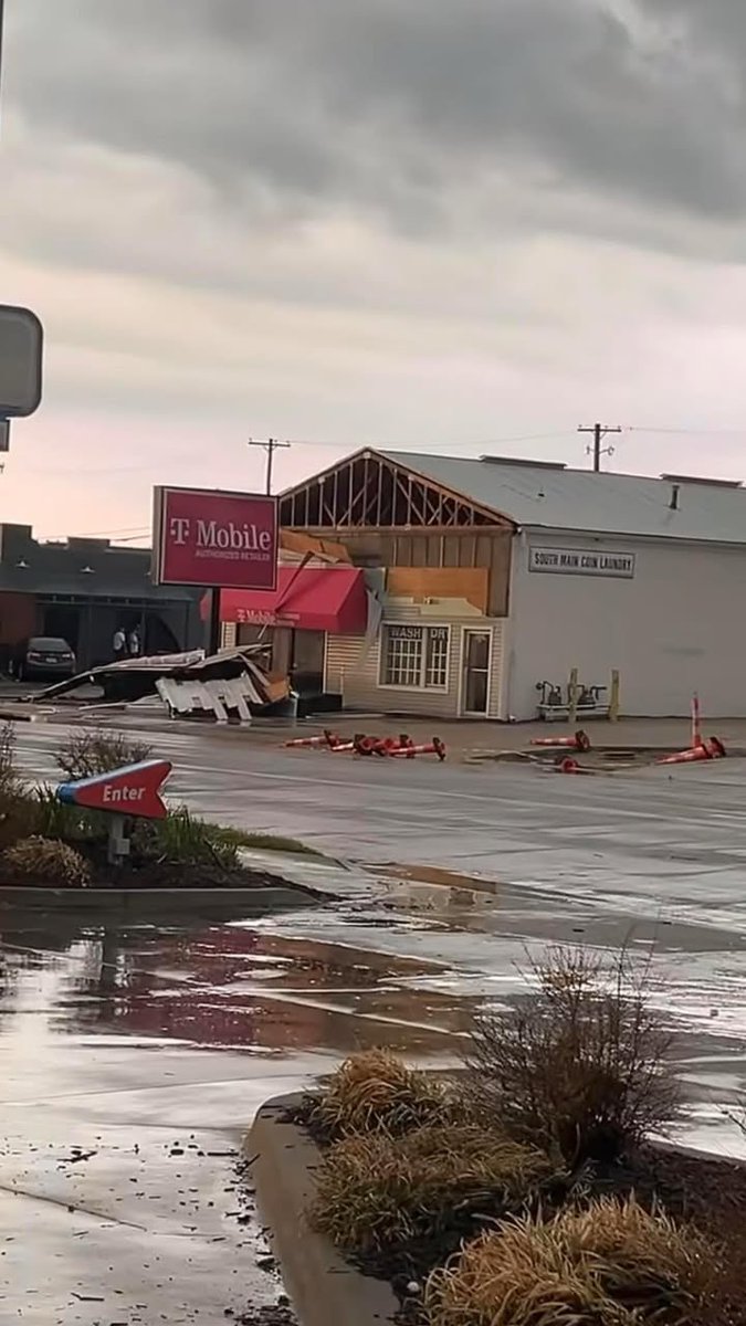 Eric Graves tweet media