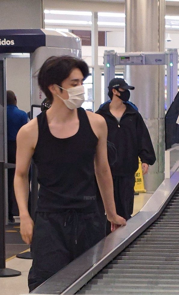 memeii•ɞ• tweet media