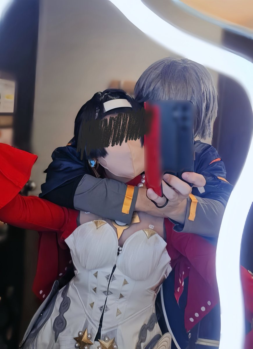 コスセクシア@5/24コスホリF45 tweet media