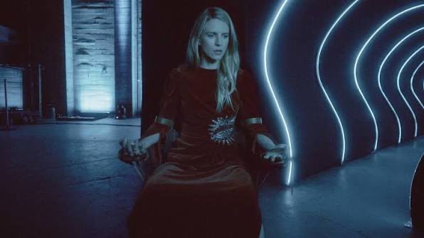 Sansonetim's tweet photo. I didn’t do this. The house did this.

I’m just taking the opportunity to learn.

#TheOA https://t.co/MSxpwTdiOW
