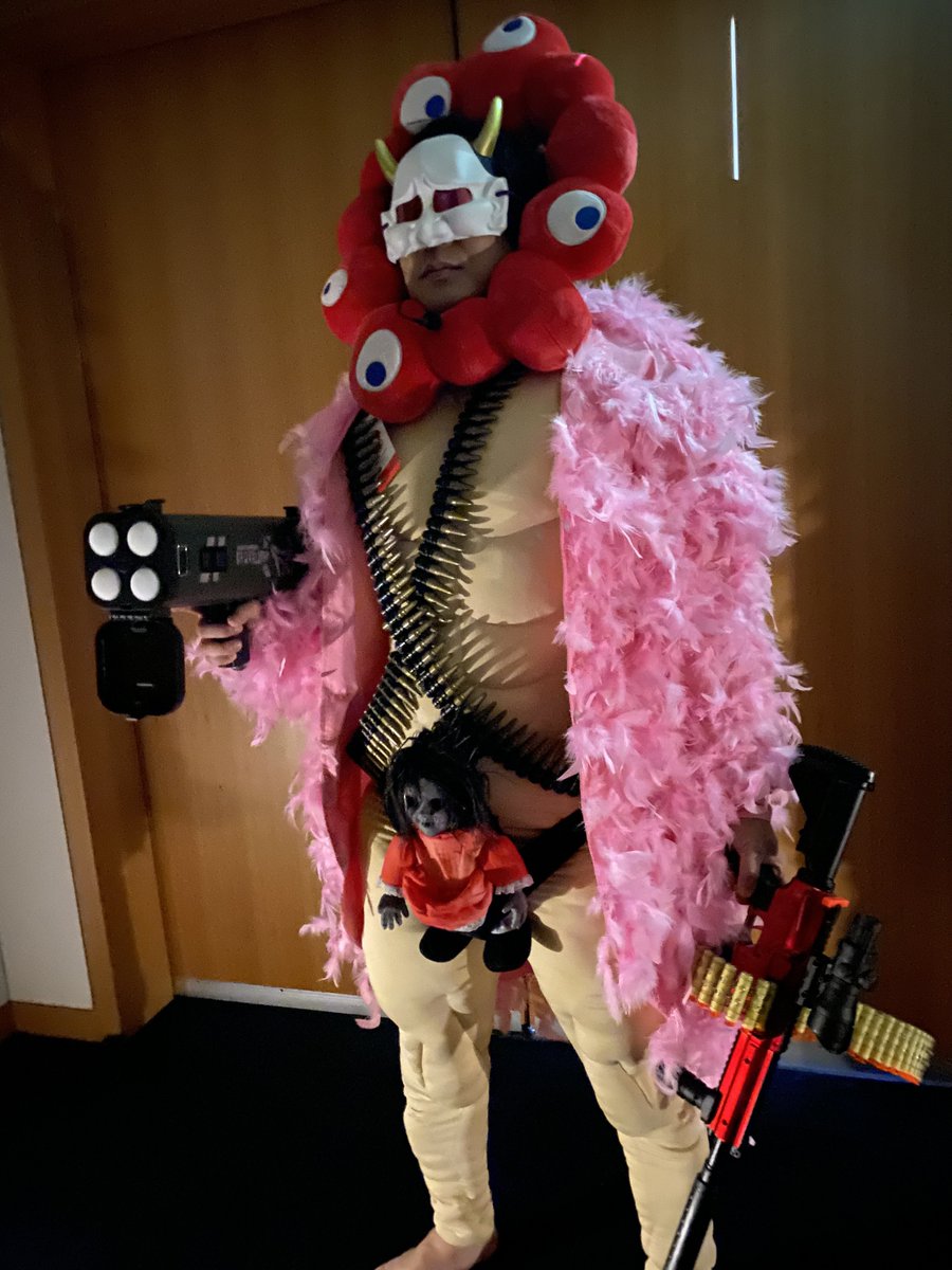 あろま tweet media