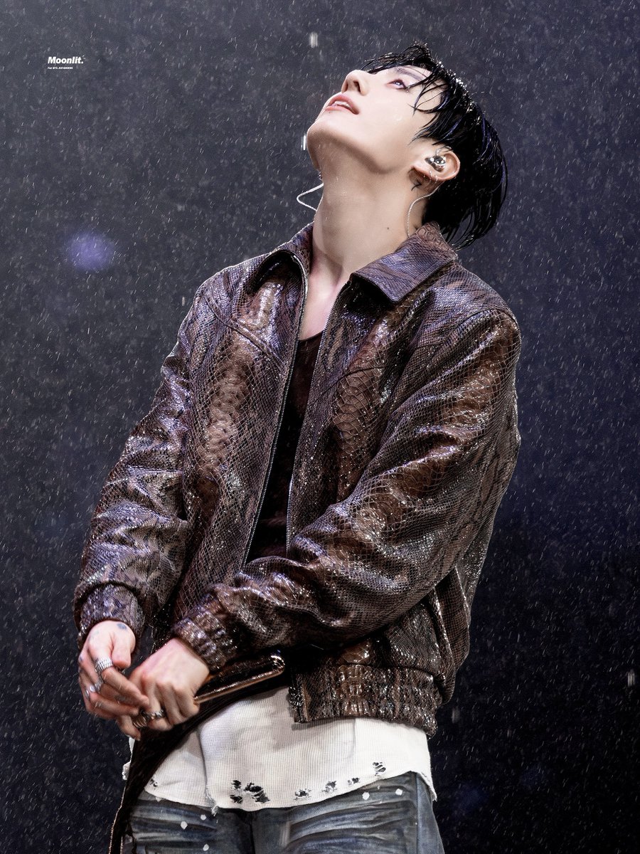 𝙈𝙤𝙤𝙣𝙡𝙞𝙩ˊ˗ tweet media