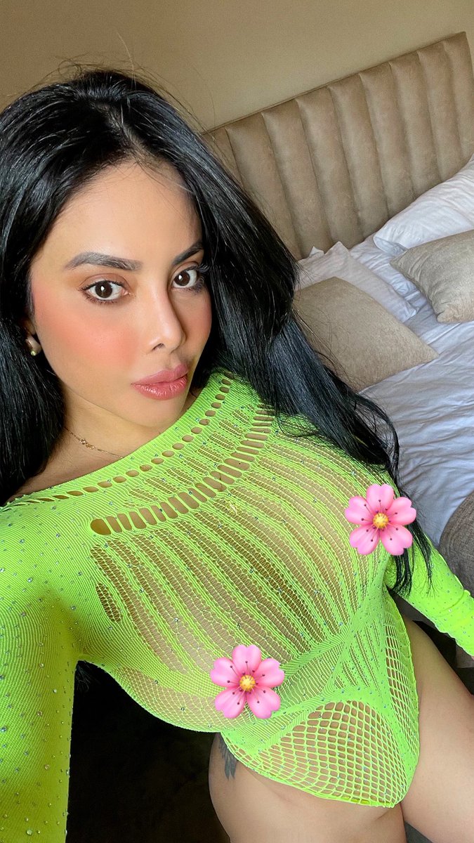 Daniela vega tweet media