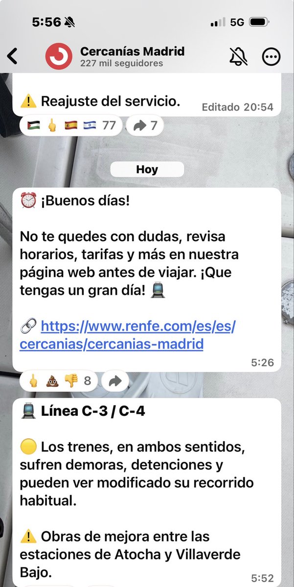 Mdoval4's tweet photo. En serio? @CercaniasMadrid Ni el primer tren de la mañana hace que no tenga retrasos? Obras de mejoras? Os estáis riendo de nosotros en nuestra cara TODOS LOS DÍAS. VERGÜENZA https://t.co/MhYKAgrmYj