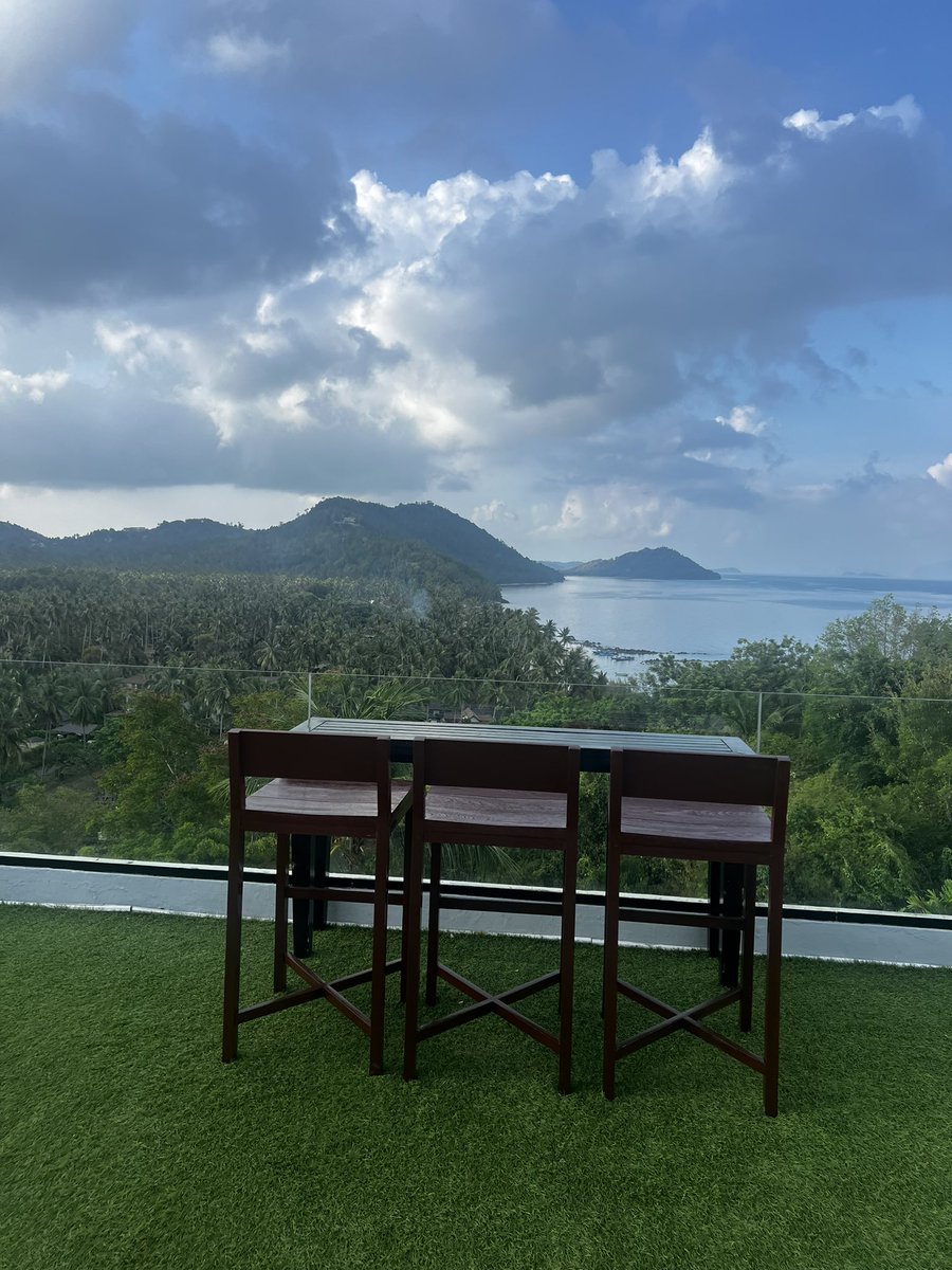 Bangkok_Simon's tweet image. Back to life at the place we built over 30 years ago and have had a family holiday  home at from Day 1. 
Now staying up the beach at Baan Asan at The Blueprint #Lifereset, #weightloss, #relaxation #Longevity - Sign up for June (limited to only 6 people) ask me how!