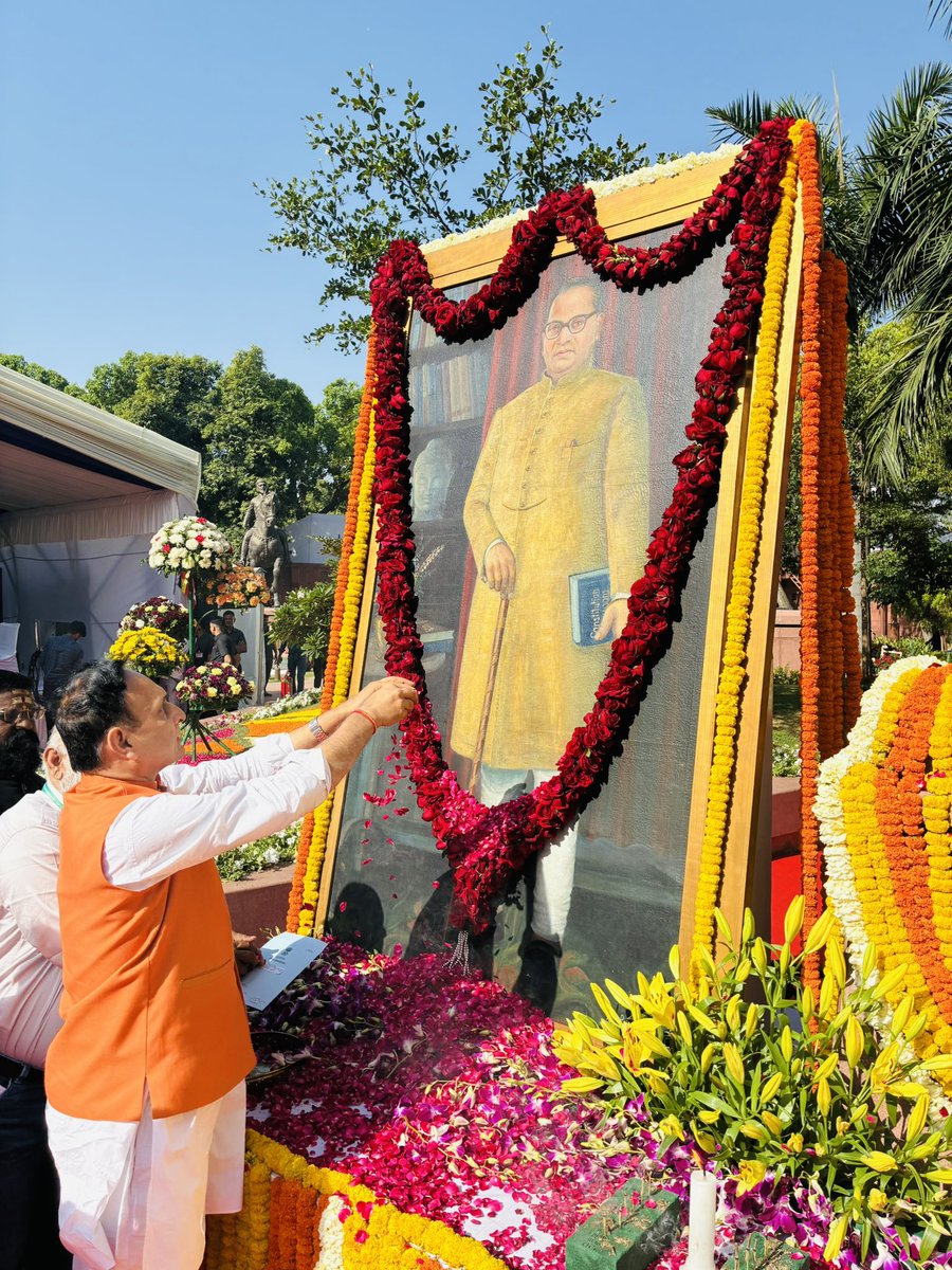 Prof Rakesh Sinha tweet media