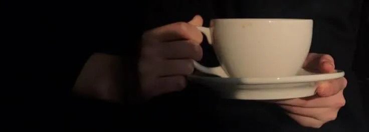 AHLM_33's tweet photo. جَاور من يخلقون الف سبباً 
  للحديث معك❣️

#صباح_الخير
#اقتباسات https://t.co/vn8iPP67Yj