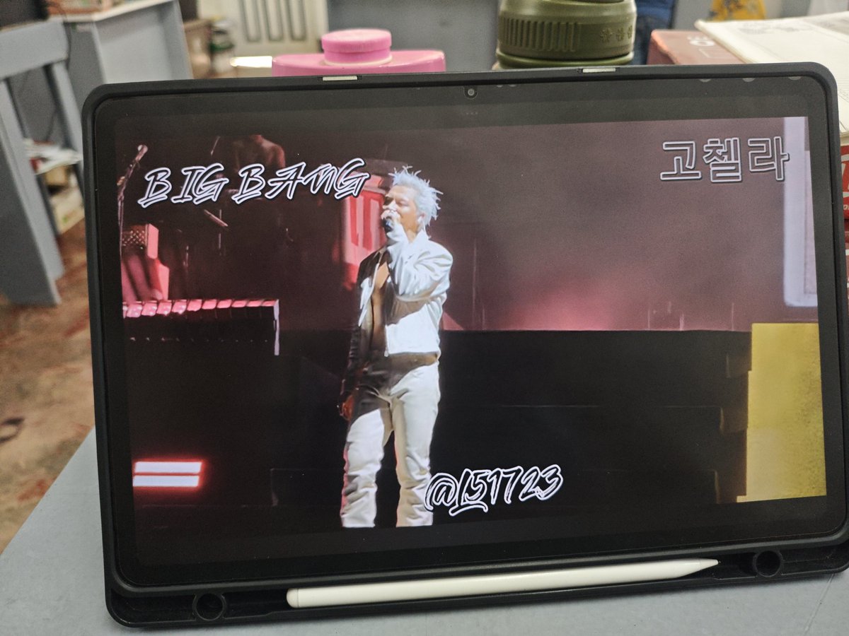 cat_ering123's tweet photo. #BIGBANG이 #Coachella #GD @d_lable @Realtaeyang @IBGDRGN  #Taeyang
#Daesung #TOP https://t.co/OJMuzSPoYb