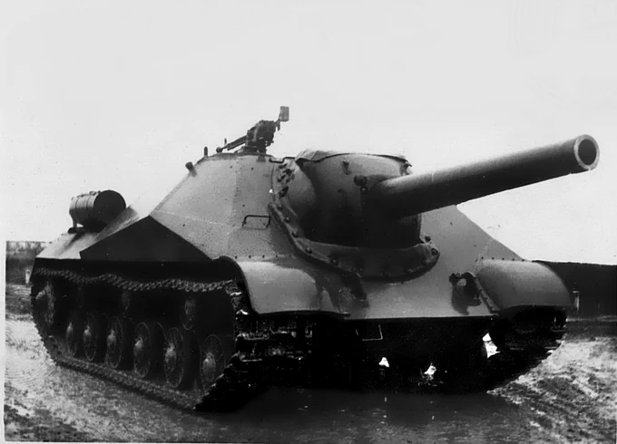 Tank_Archives's tweet image. Trials of the 152 mm ML-20SM gun completed #OTD in 1944. The gun could sustain a high rate off fire for its caliber, shooting off 60 rounds in 39 minutes. Unfortunately, neither the gun nor the Object 704 ended up entering mass production. #tanks #history #WW2 #WWII