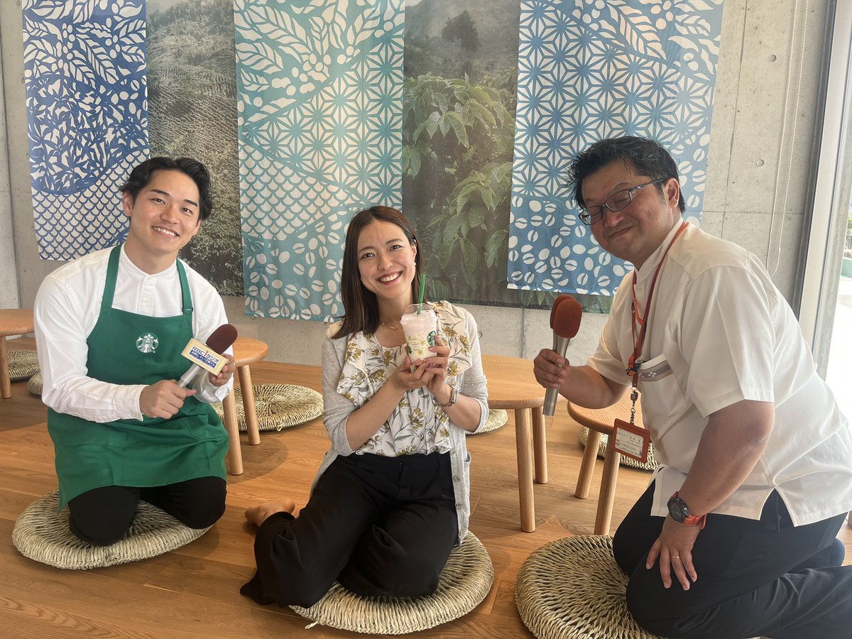 9713_oki's tweet image. #musicshower
お昼のラジオカーは、明日OPENの📍スターバックスコーヒーあけみおてらす店 よりお届け！
名護を象徴する「あけみお」の名前を冠したこのテラス、明日から3店舗がオープンです✨
海に一番近いスタバ🏝️オーシャンビューの店内でコーヒー飲んでくつろげちゃいます🥺
那覇帰りたくない…笑