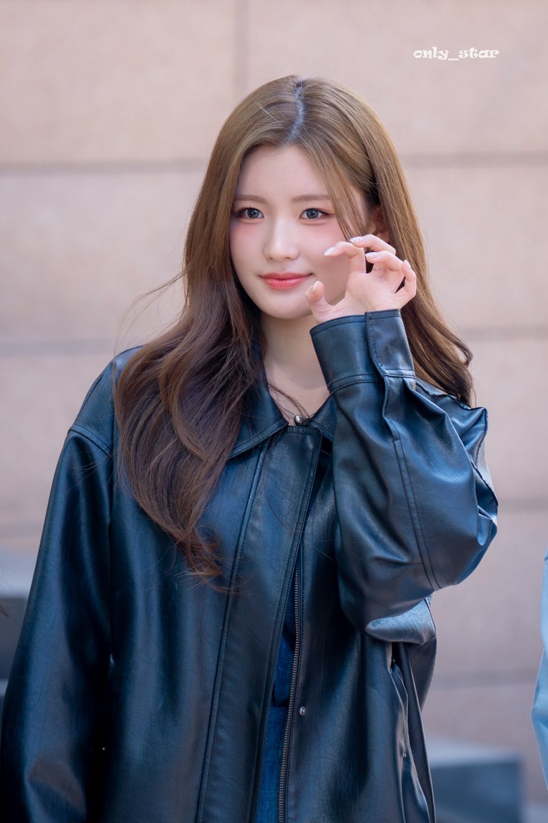 only_star tweet media