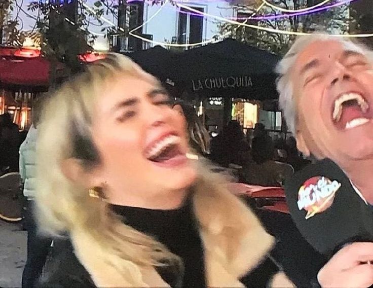 '02 🇸🇪 tweet media