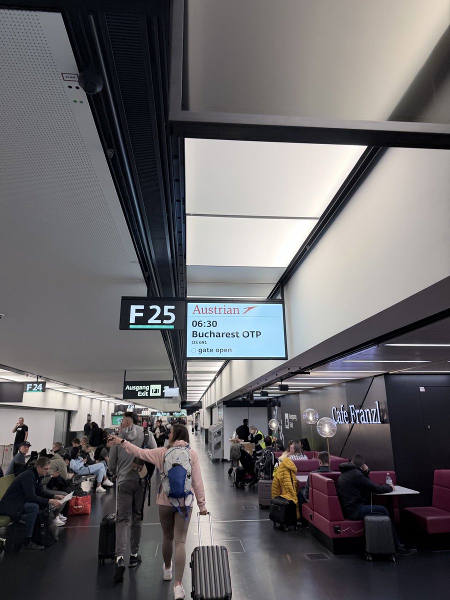 Unitcargo's tweet photo. Early bird 🤓 looking forward to see my team in Bucharest 🧡 https://t.co/m1TnubgTzc