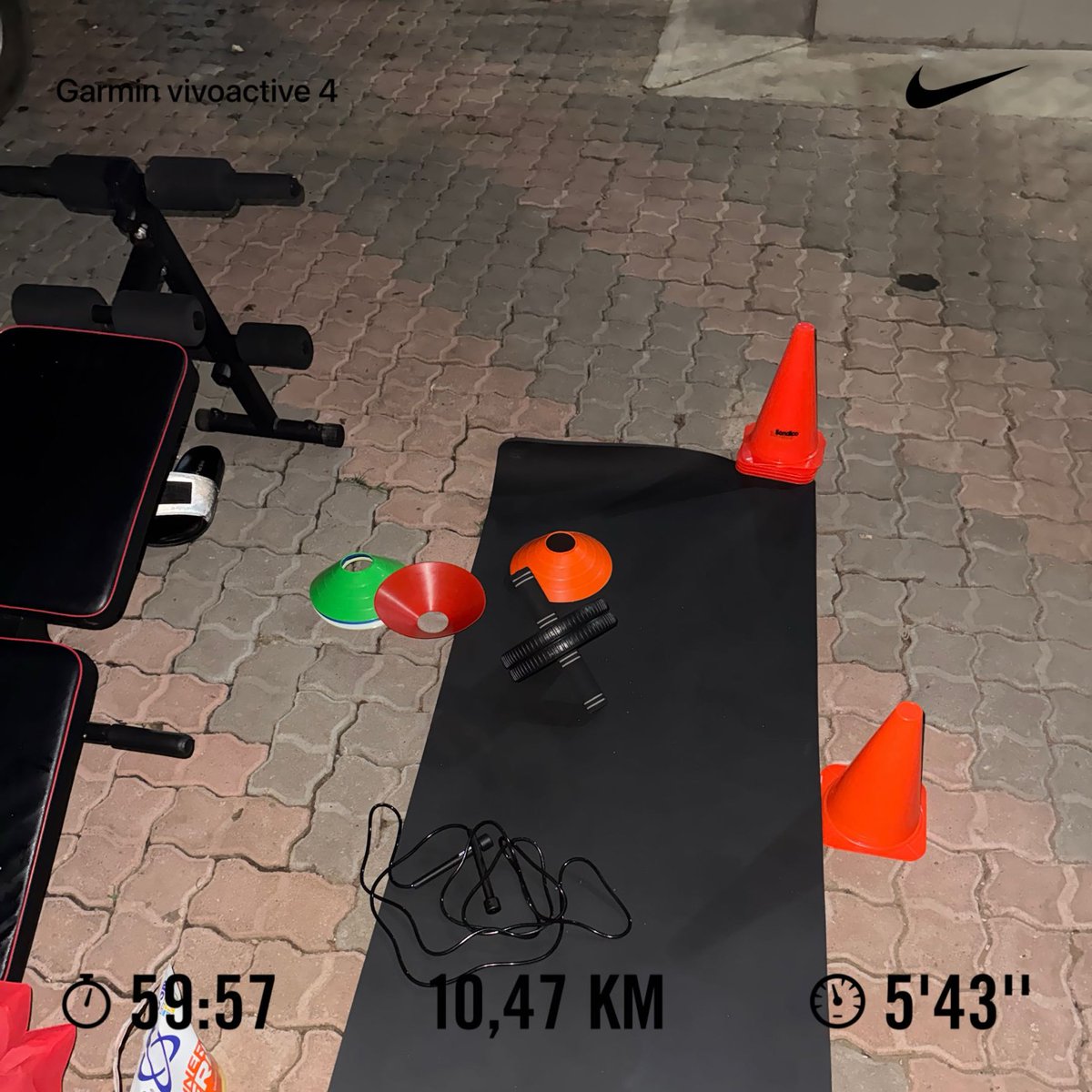 TRIPLEM8's tweet photo. #Runningwithtumisole https://t.co/P1eiE5PJUo
