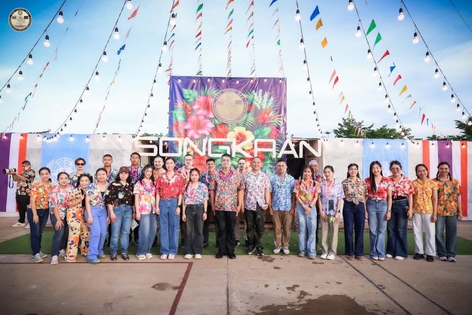 THAIHMEC's tweet photo. THAI HMEC จัดกิจกรรมสงกรานต์ สืบสานวัฒนธรรมไทยในภารกิจ UNMISS
กองร้อยทหารช่างเฉพาะกิจ ไทย/เซาท์ซูดาน ผลัดที่ 6 โดย พ.ท.หรัณย์ เทียนครบ ผู้บังคับกองร้อยฯ นำกำลังพลจัดกิจกรรมเนื่องในเทศกาลสงกรานต์ ประจำปี 2568 ณ ค่ายTHAI HMEC  สาธารณรัฐเซาท์ซูดาน
🇹🇭🇺🇳🇸🇸
#THAIHMEC6
#UNMISS
#Songkran https://t.co/27lXOJxtrt