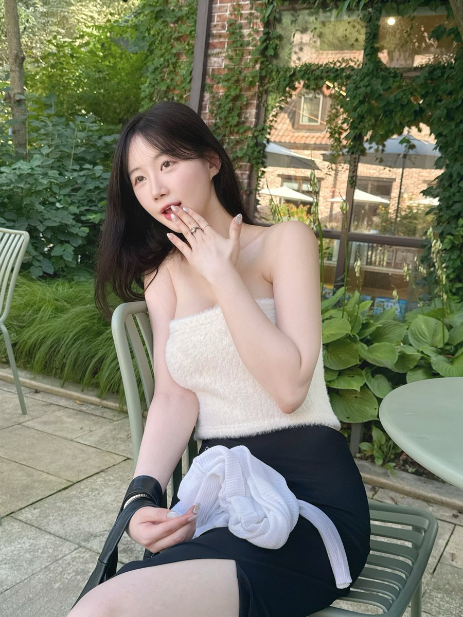 Schell Gia tweet media