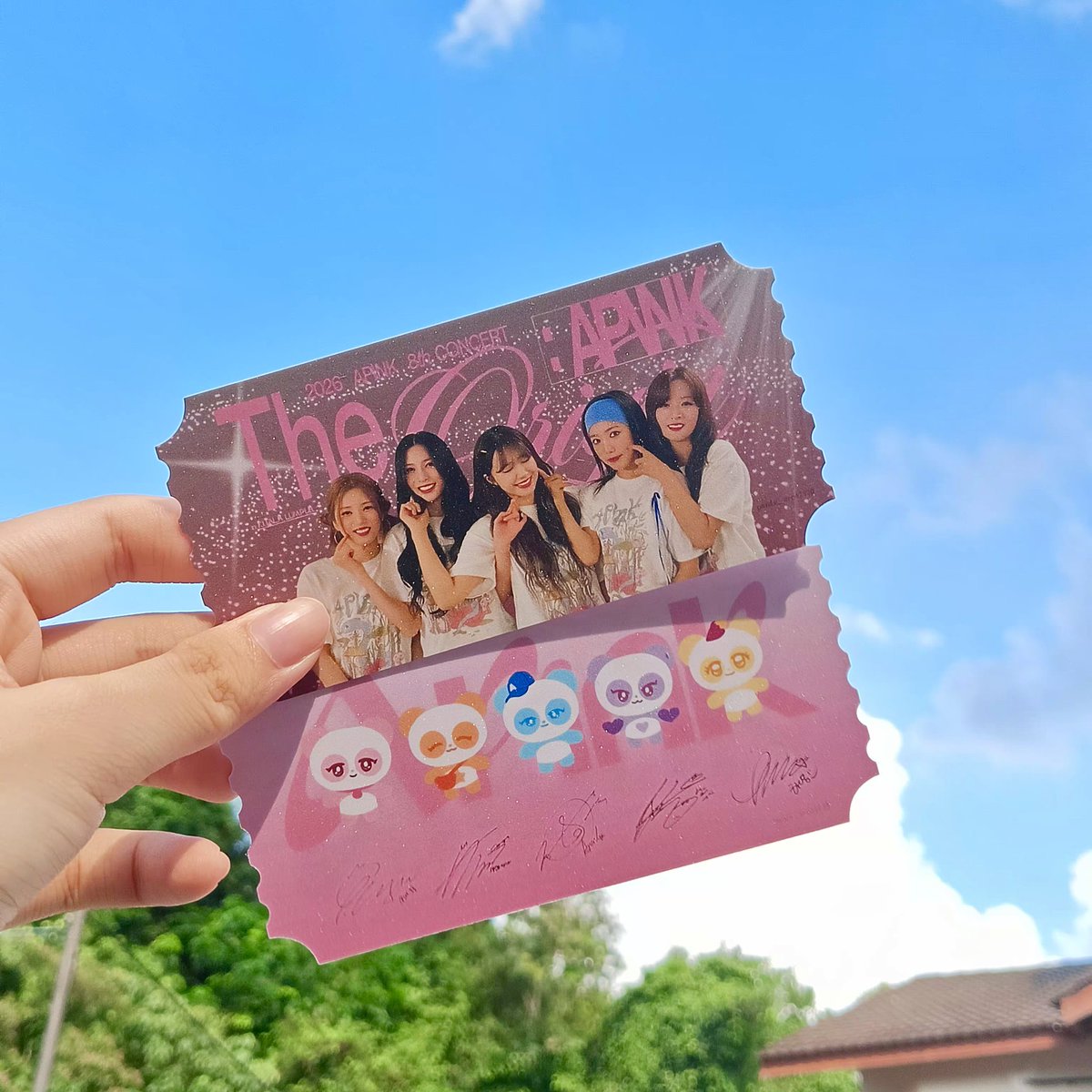𝓐𝓹𝓲𝓷𝓴 𝓞𝓣𝟕🤍ㅇㅅㅇ🤍Love Me More 🇲🇾 tweet media