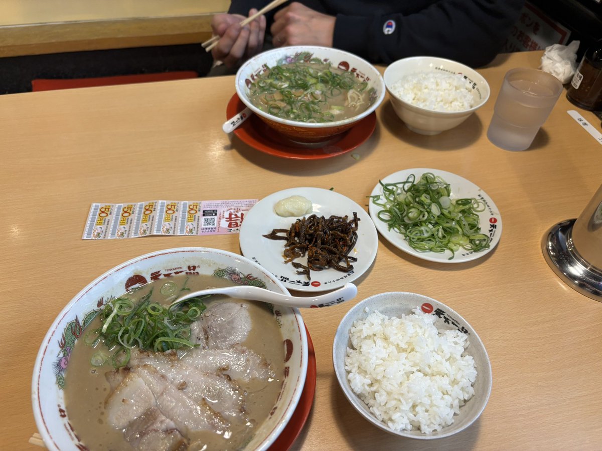 よしこ tweet media