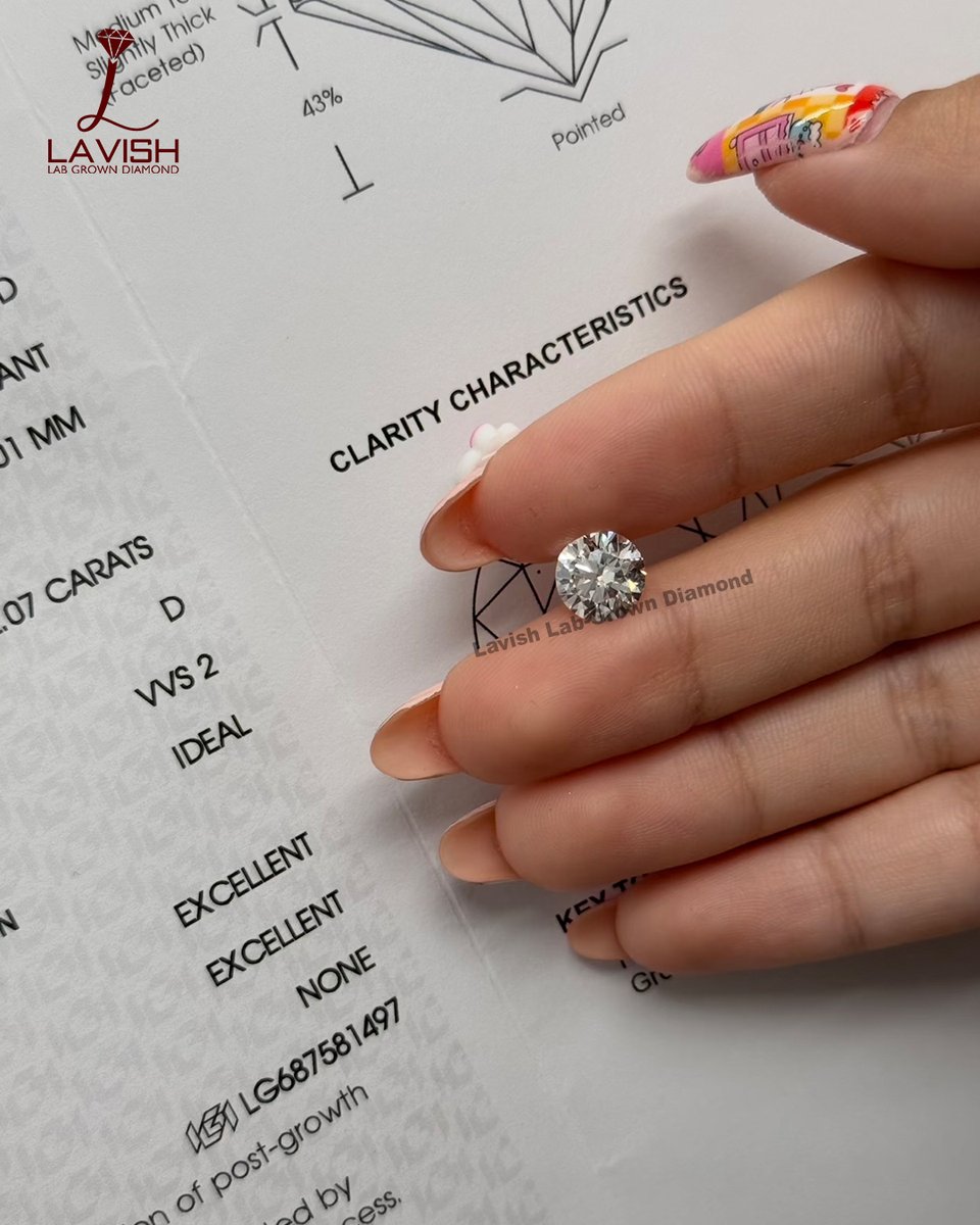 lavishlabgrown's tweet image. Pure brilliance. Certified perfection. 💎✨
Timeless round cut, crafted to shine forever. 💫
----(140426A)----

DM for details | 
🌐 lavishlabgrowndiamond.com
📱 +91 94848 41948

#LavishLabGrownDiamond #RoundDiamond #LabGrownLuxury #LuxuryJewelry #DiamondRing #TimelessElegance