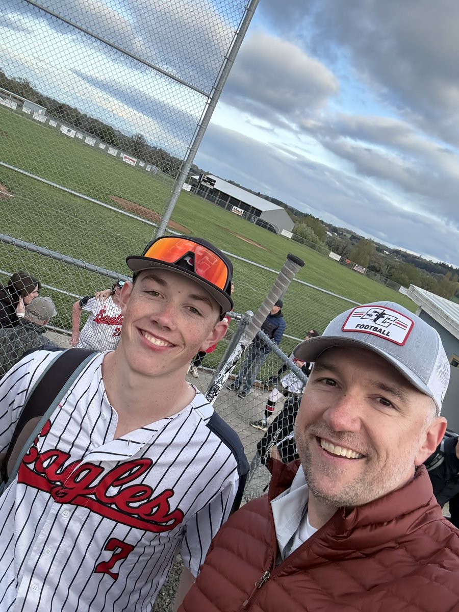 Tim Euhus 😉 (I/you/us/the editorial) tweet media