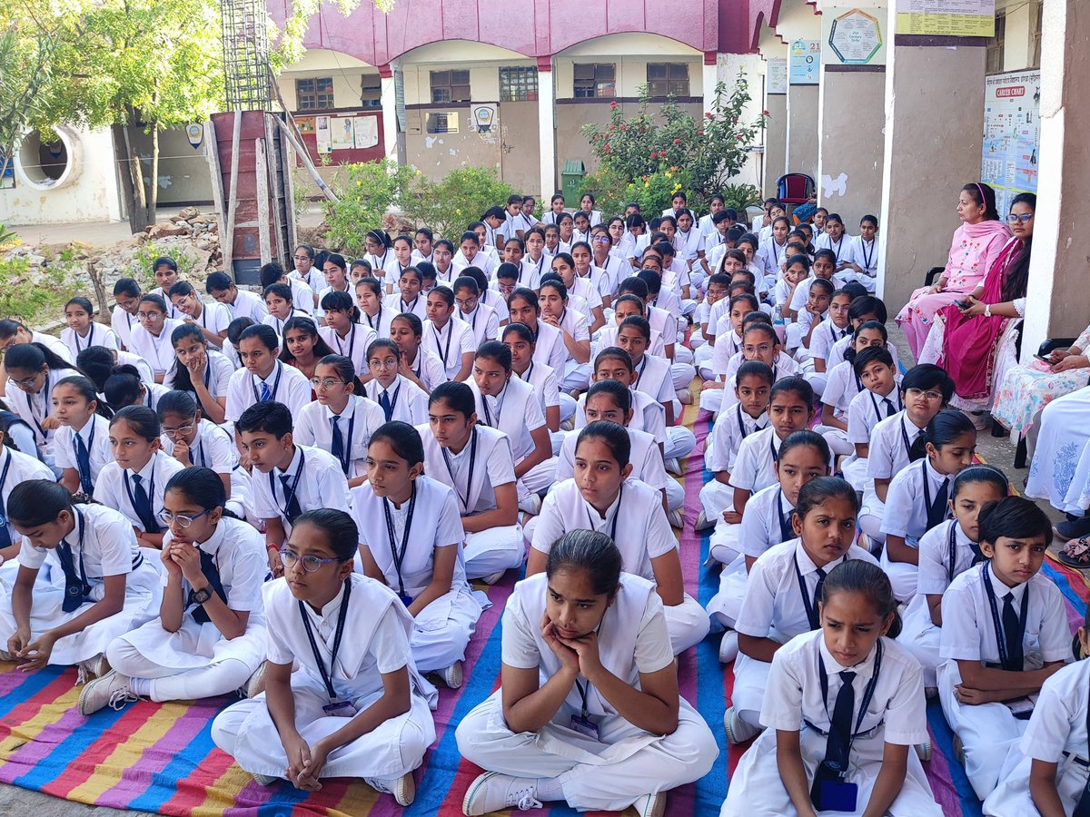 JnvSurendra's tweet photo. ✨ Celebrating the legacy of Dr. B. R. Ambedkar on the auspicious occasion of Ambedkar Jayanti at PM SHRI JNV Surendranagar 🇮🇳
#AmbedkarJayanti #PMShriJNV #JNVSurendranagar #DrBRAmbedkar #Inspiration #EqualityForAll #EducationForAll #India 🇮🇳 https://t.co/bfT5sGYGgx