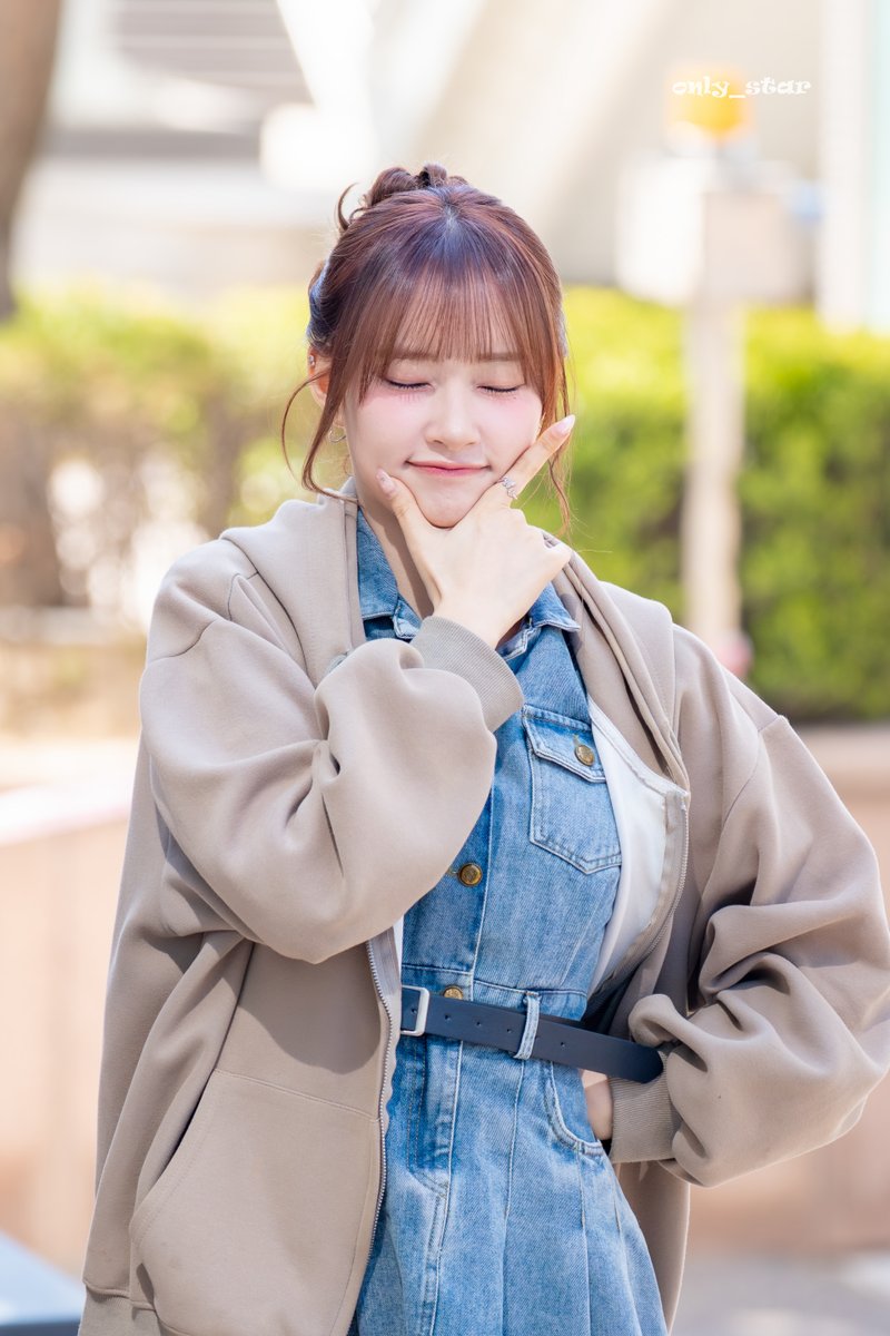 only_star tweet media