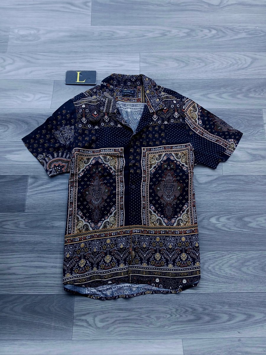 Ericmakau_'s tweet photo. Shirts kes 800 https://t.co/emmW42HN6G