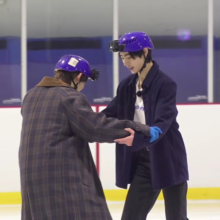 hoonki gallery ✶ tweet media