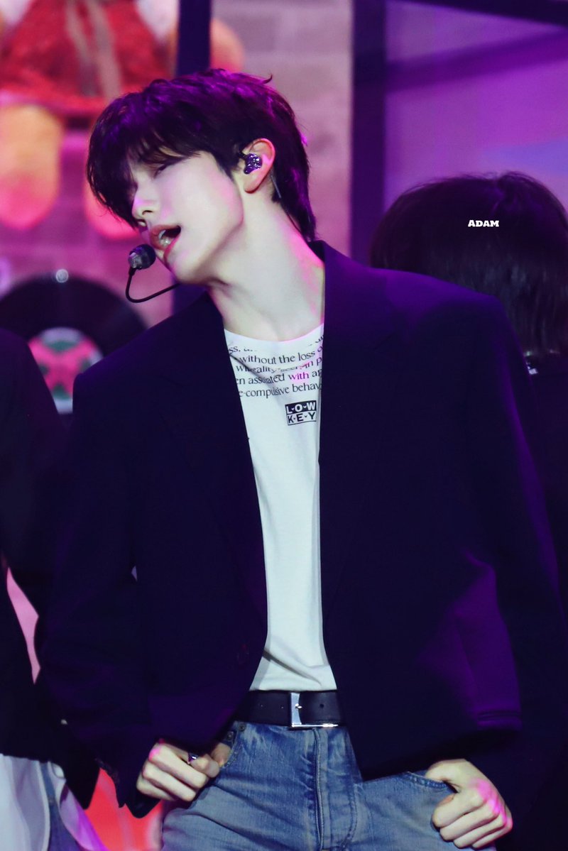 Adam_1205 tweet media