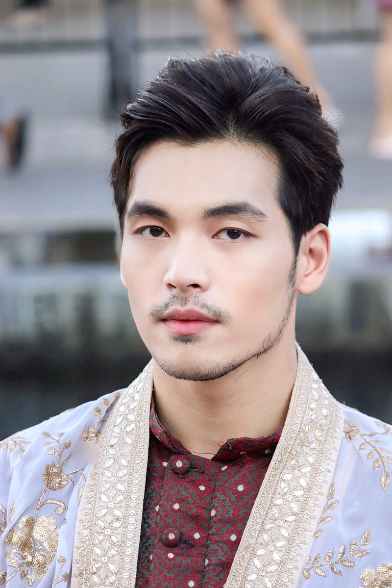 EARTH RATCHAKRIT tweet media