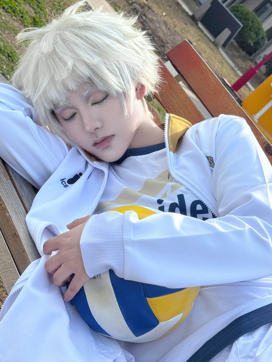 我鸥呢o_0 tweet media