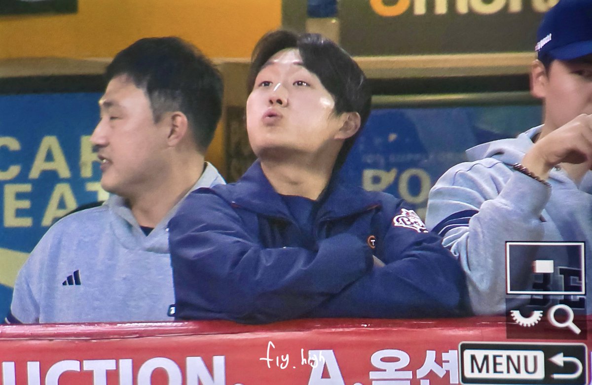 하이 tweet media