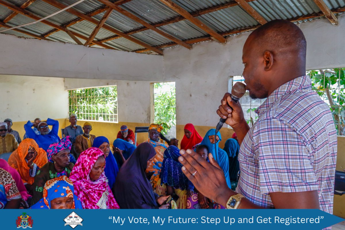 nccegambia's tweet photo. 𝐍𝐂𝐂𝐄 𝐂𝐨𝐧𝐭𝐢𝐧𝐮𝐞𝐬 𝐒𝐮𝐩𝐩𝐥𝐞𝐦𝐞𝐧𝐭𝐚𝐫𝐲 𝐕𝐨𝐭𝐞𝐫 𝐑𝐞𝐠𝐢𝐬𝐭𝐫𝐚𝐭𝐢𝐨𝐧 𝐒𝐞𝐧𝐬𝐢𝐭𝐢𝐳𝐚𝐭𝐢𝐨𝐧 𝐂𝐚𝐦𝐩𝐚𝐢𝐠𝐧

Today’s engagements reached Sare Alpha and Sare Pirasu in URR South. In each community, residents turned out to better understand the process. https://t.co/jCU4WrRsdi