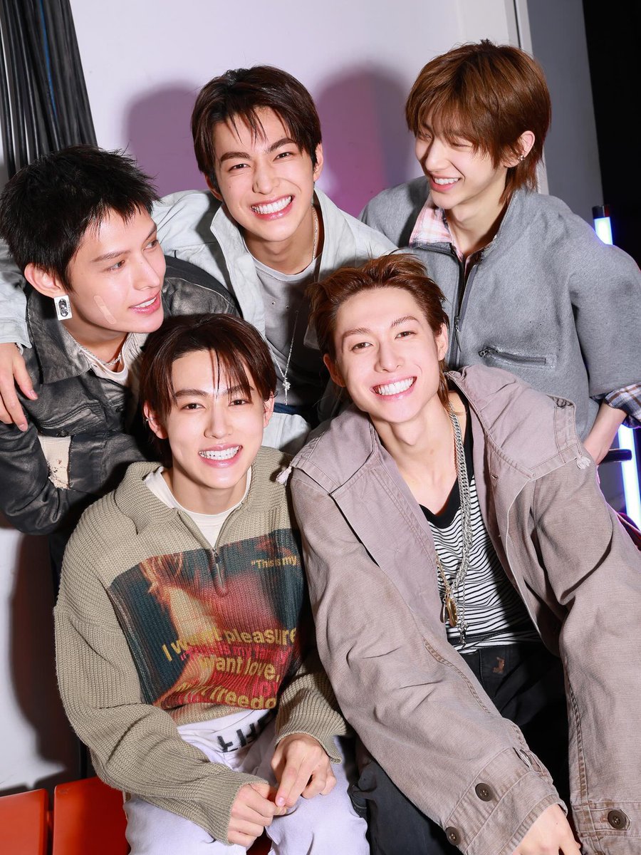 raa tsel #GREENGREEN tweet media