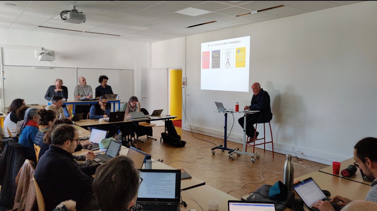 jmlebaut's tweet image. « Nos outils d’écriture participent à l’éclosion de nos pensées » (Nietzsche) : une approche historique et didactique de la question de l’écriture à l’heure de l’intelligence artificielle générative. Merci au DU "IA en éducation" @INSPE_Bretagne pour l’invitation.