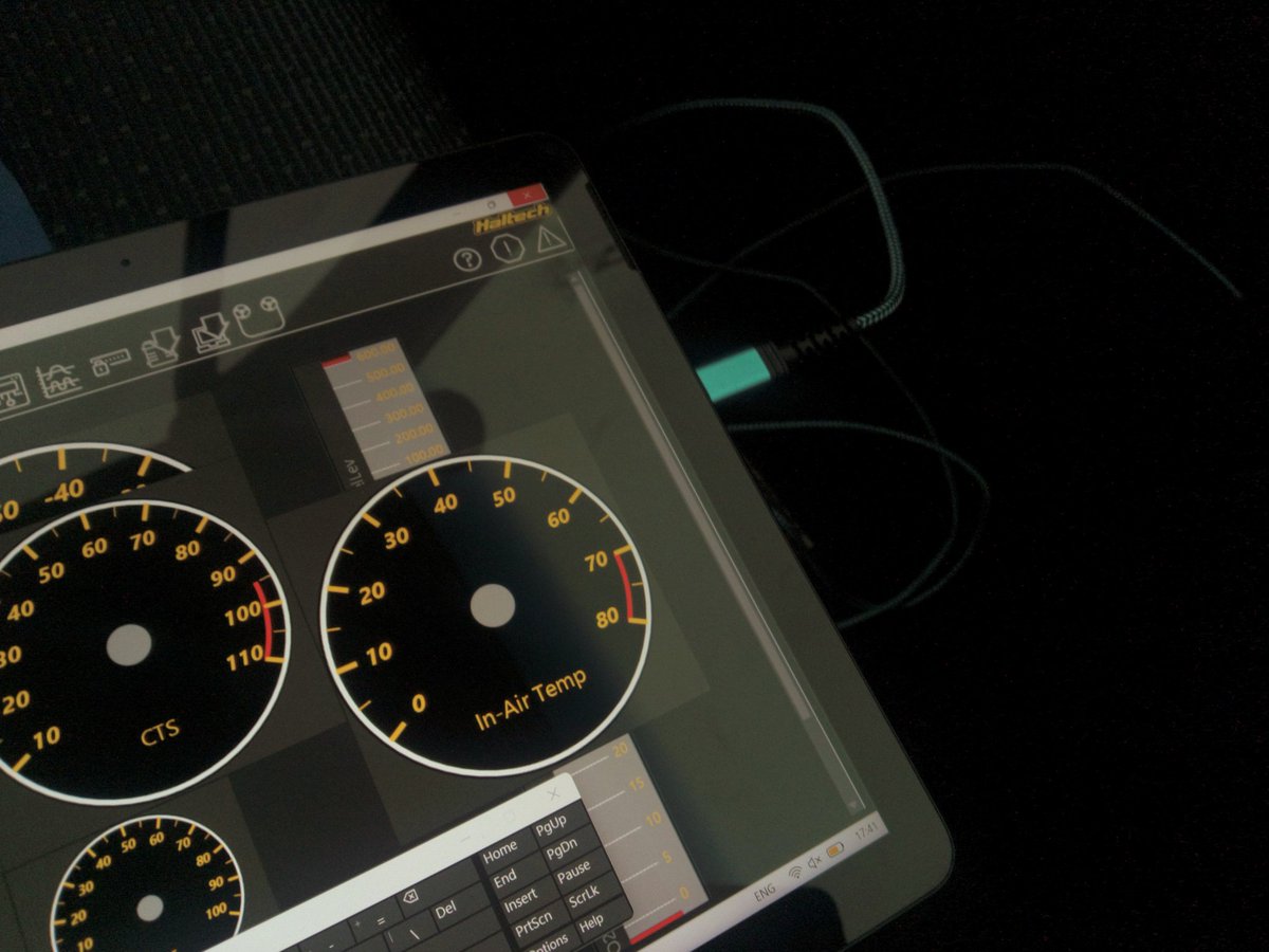takayoWWW's tweet photo. #Haltech
PCの仕様上、充電も通信もUSBタイプCなんじゃが
エンジンを切っとっても、Haltechに繋っぱじゃとPC→Haltechへ給電しとりげ
都度USBケーブルは外さんとダメげなわ https://t.co/ahyIbJugKg