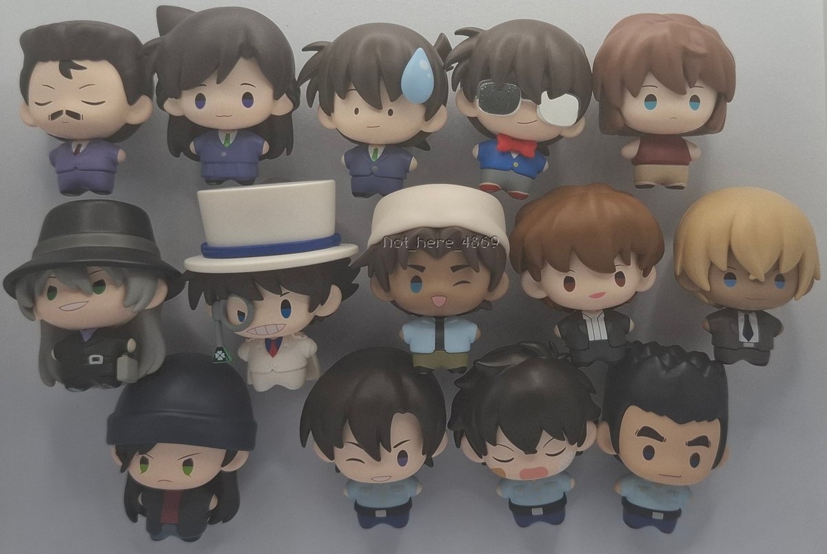 bubbadas1's tweet image. My recent addition: POP MART Detective Conan Super Mini Series 🔍Put them on a fridge or even your computer case, the magnets might actually keep them lined up. (Extra round magnets are only for the brimmed hat characters) #DetectiveConan #figurecollection #DetectiveConanMerch