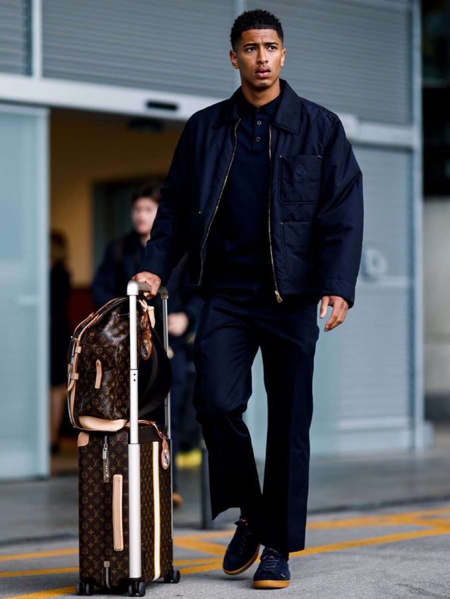 ᴍᴀɴᴜ. tweet media