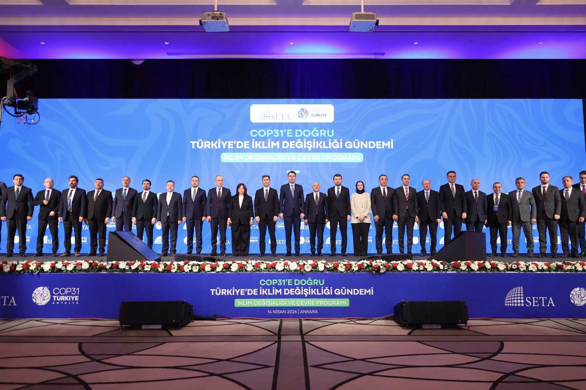 murat_kurum's tweet photo. Fikir dünyamızın kutup yıldızı SETA tarafından düzenlenen "COP31’e Doğru İklim Değişikliği ve Çevre Programı"na katılarak COP31 vizyonumuzu anlattık.

İklim krizi artık ertelenemez bir gerçektir. Bu yüzden COP31 yolculuğumuzda; sadece bugünü değil, yarınları da koruyan bir vizyonla ilerliyoruz. 

COP31’de; etkili, şeffaf ve adil finansman, su ve gıda güvenliği ve sürdürülebilir kalkınma başlıklarında öncü rol üstleneceğiz.

Bu süreçte önemli katkıları olacağına inandığım Çevre ve İklim Programı’nı ülkemize kazandıran SETA’ya ve kıymetli hocamız Nebi Miş’e teşekkür ediyor, programın hayırlı olmasını diliyorum.

@turkiyecop31 @setavakfi

📍Ankara