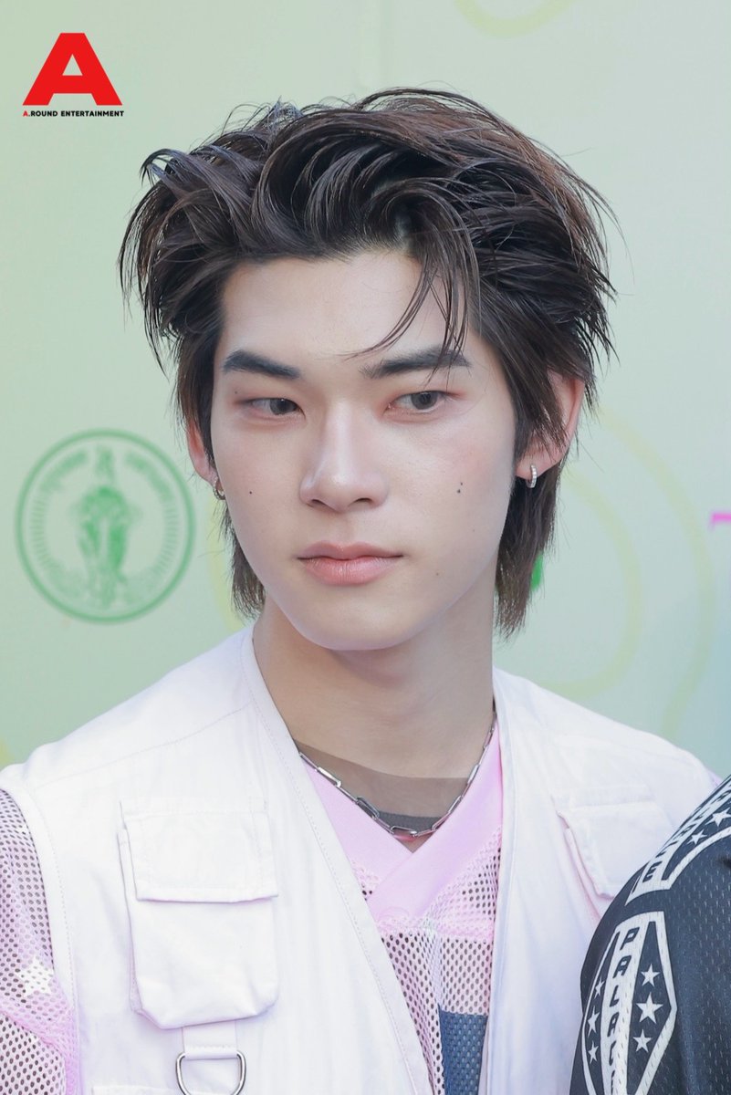 around_ent's tweet image. “ตี๋ตี๋ DEXX” ช่วงให้สัมภาษณ์ก่อนร่วมสาดความสนุกในงาน “ICONSIAM THAICONIC SONGKRAN 2026 : สาด สนุก สุข สิริมงคล สงกรานต์ไทย” 

DEXX SONGKRAN26 ICONSIAM 
#DEXXxICONSIAM #DEXXth
#twnpich #TEETEE_DEXX
#ICONSIAMSongkran
#สงกรานต์ที่ไอคอนสยาม