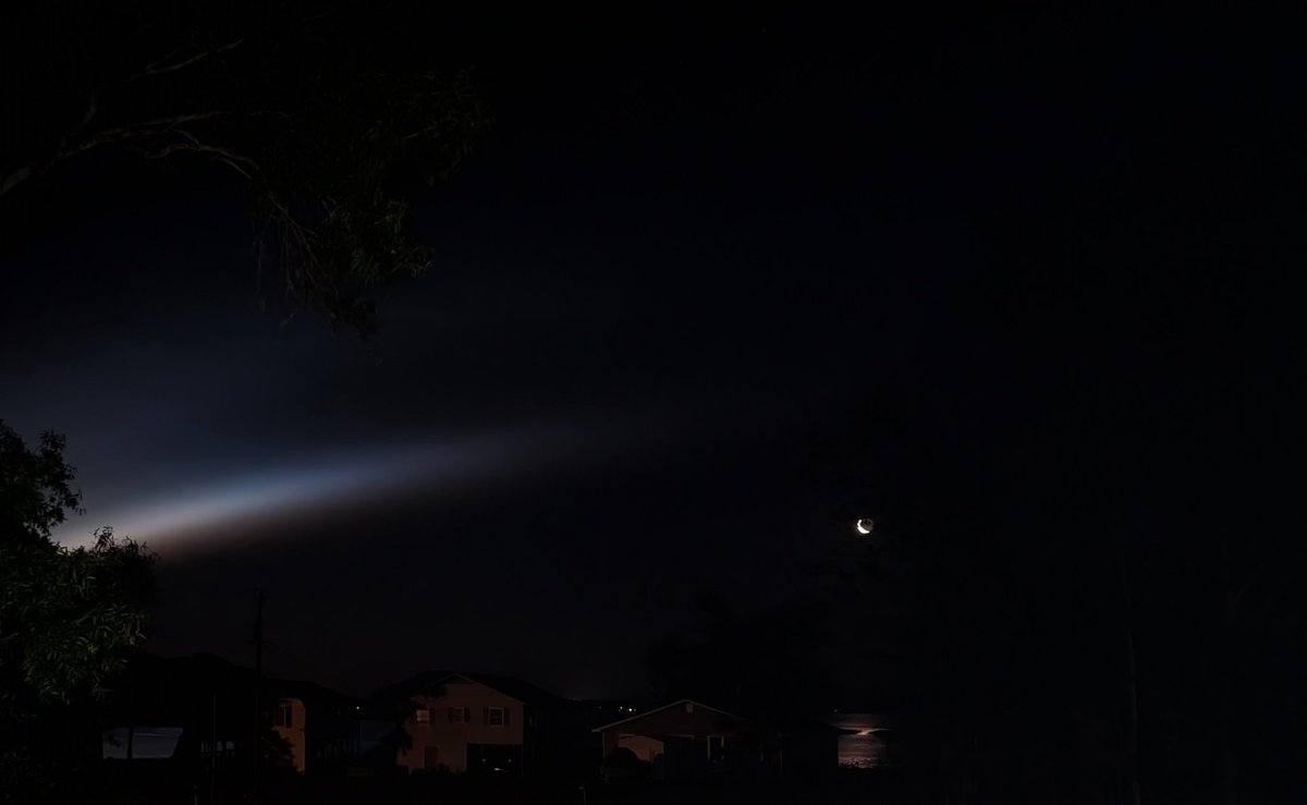 mtodd14u's tweet photo. Space X launch this morning over SC https://t.co/O8JRBZdNGB