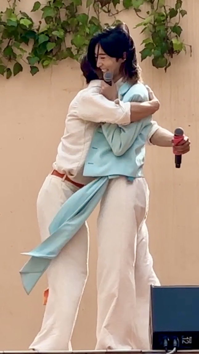 camus◡̈♥︎ tweet media