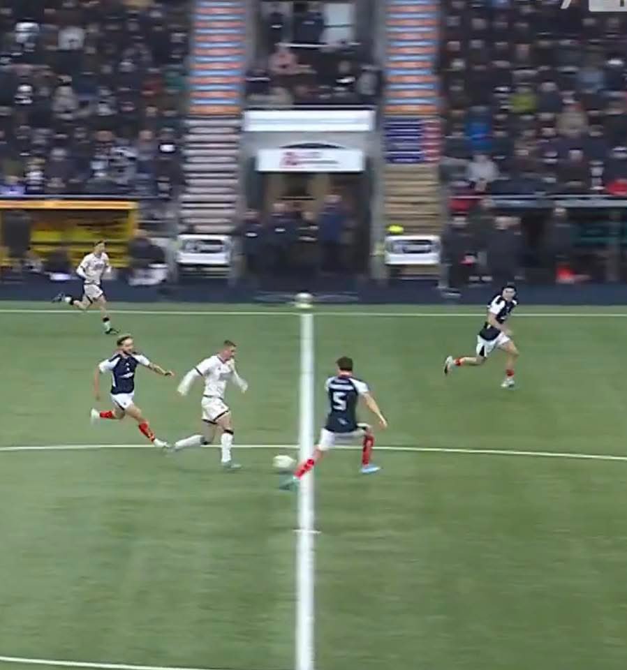Scot17s's tweet photo. @B0mberHarris @Record_Sport The point of the article is the inconsistency. This was a red card earlier in the season.  There’s multiple others. I don’t think any of them should have been a red card personally, but once you set the standard you should apply it consistently across the season. https://t.co/Ja67ccZFMH