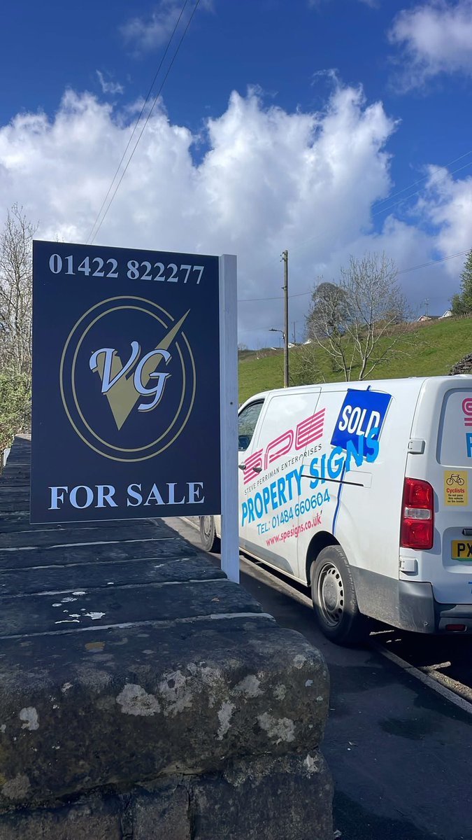 spe_signs's tweet image. We’re loving the new @VGEstates boards #newboads #rebranding #signmaker #signexperts