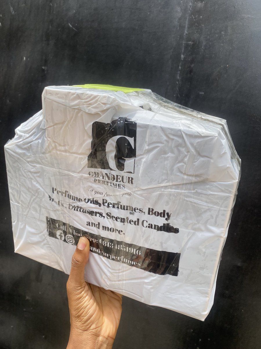 amynartt_'s tweet photo. Out for delivery 🥰 https://t.co/zYh4LxMnAc