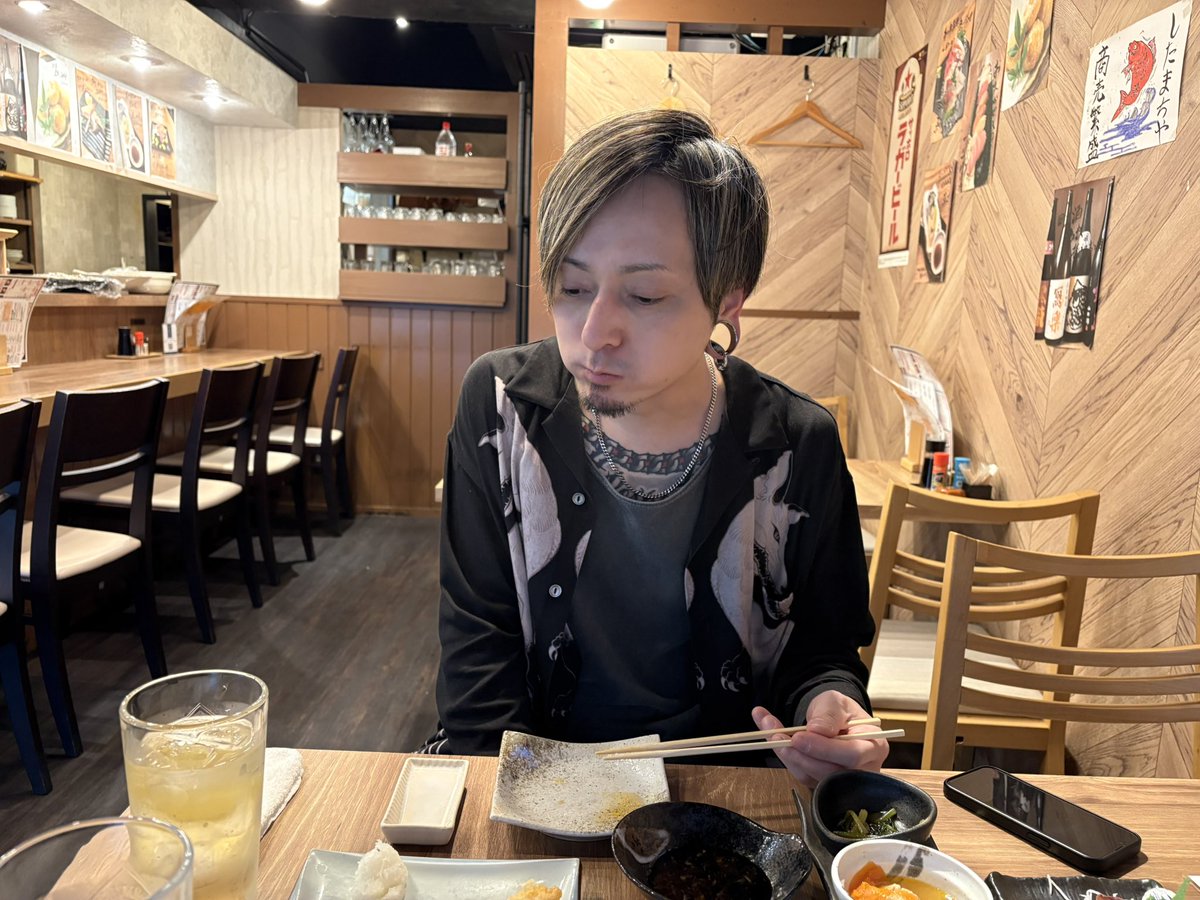 Na_nank_G4's tweet photo. 僕と兄。
楽しい時間。
そしてほんコチ‼︎

#GoodGrief
#Millington https://t.co/OVxEziPEMB