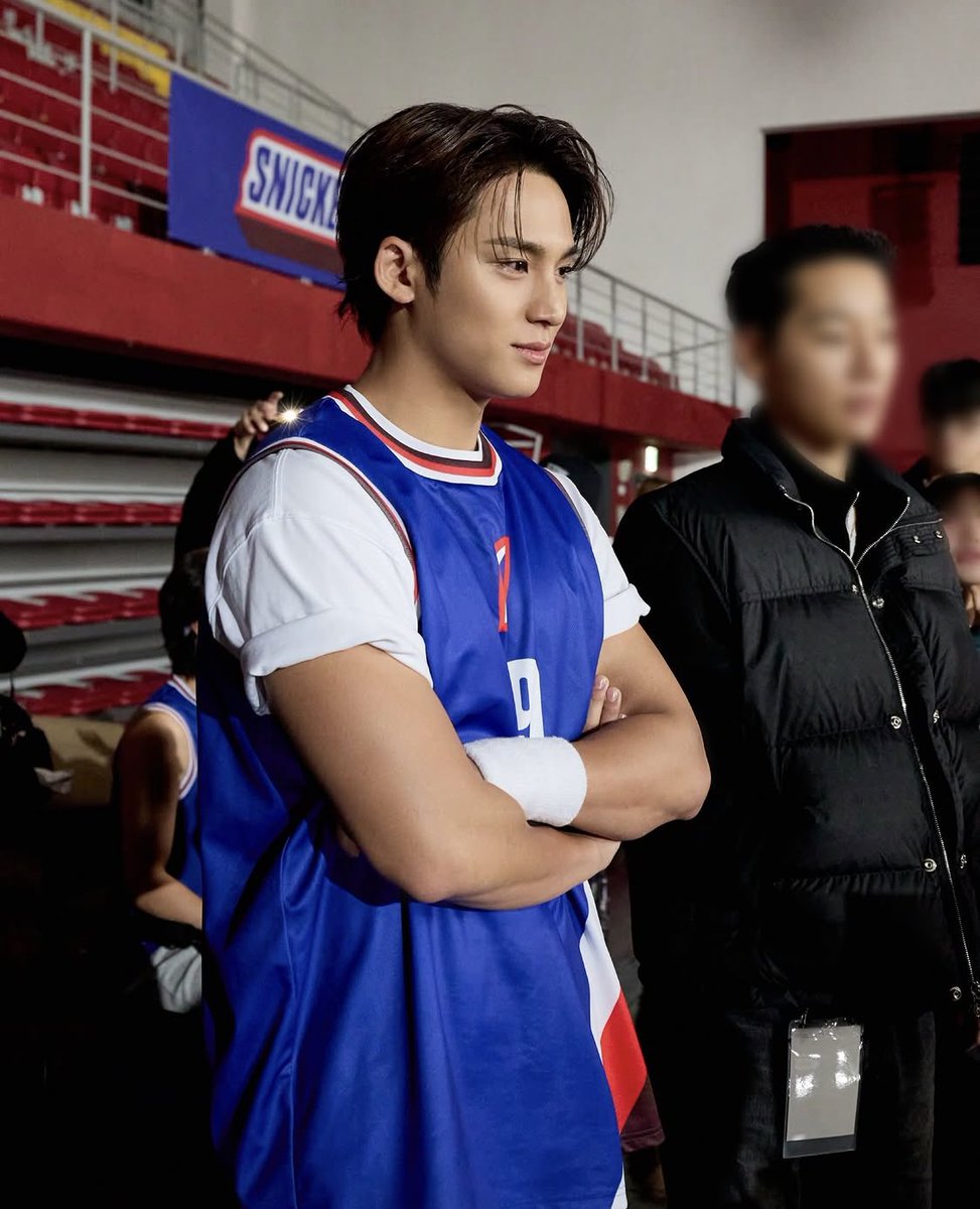 mkgyuu's tweet image. ⓘ You’re not you when You’re hungry #SNICKERS